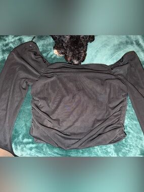 Women’s Black Long-Sleeve Square Neck crop Blouse